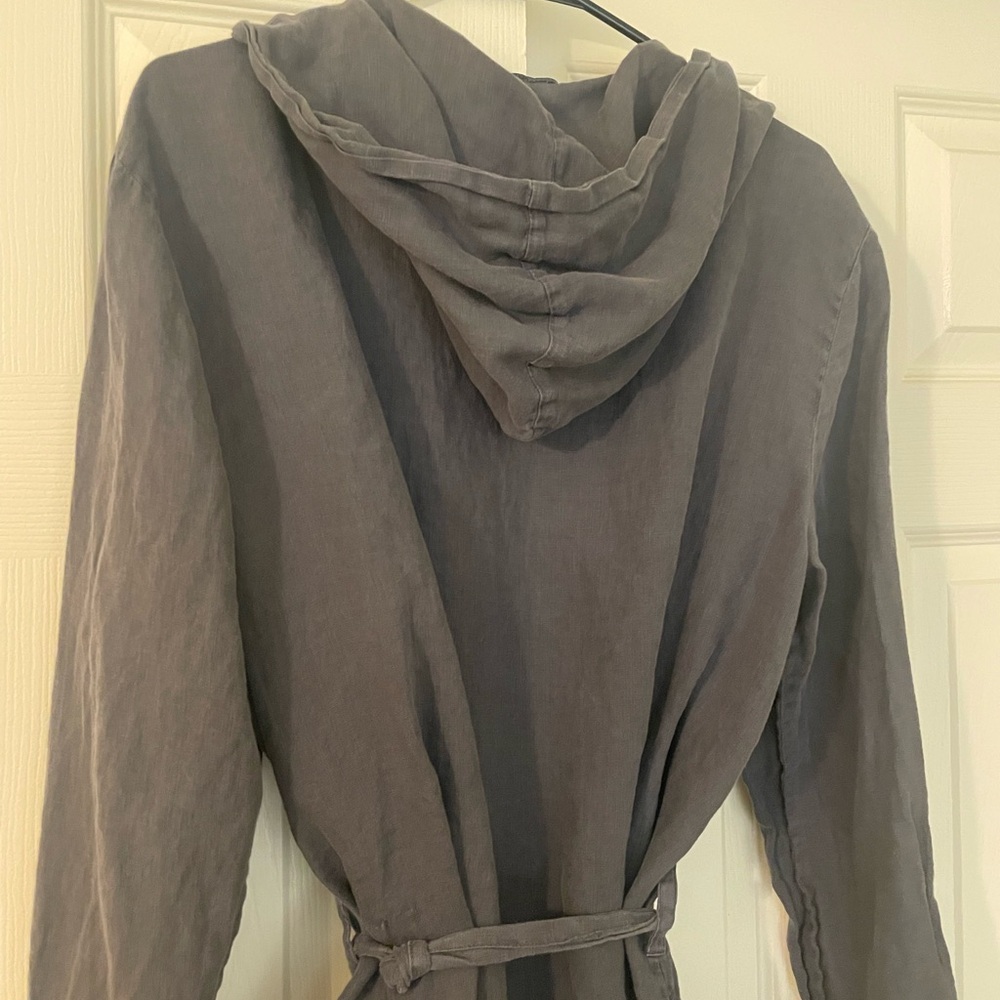 James Perse Linen Robe - Picture 7 of 10